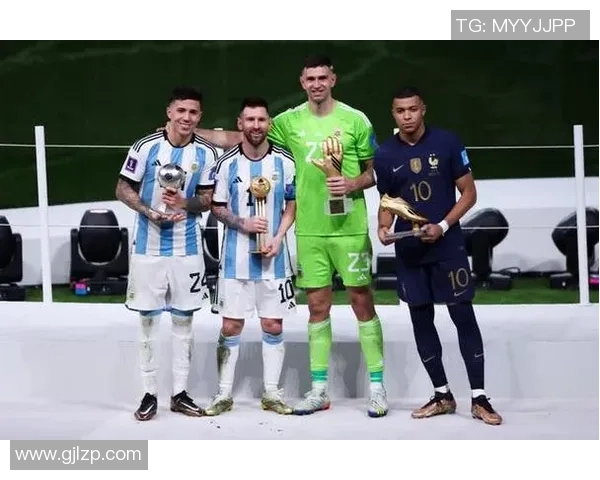 马丁内斯的传奇人生与足球世界的辉煌成就探秘