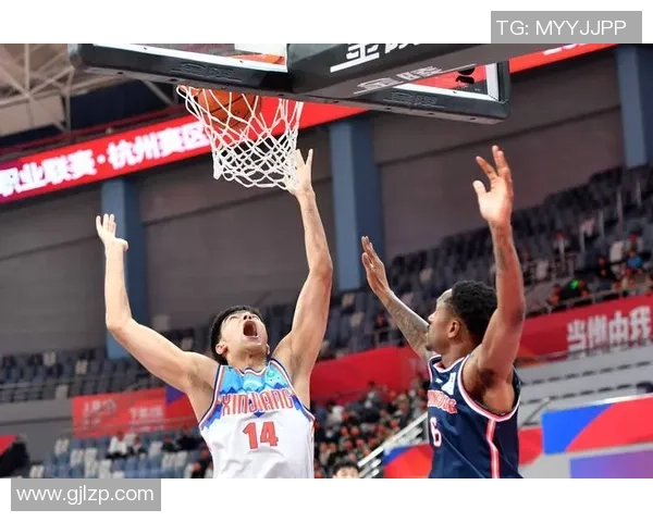 马尚布鲁克斯的篮球生涯与成就探讨:从新秀到明星的蜕变之路 马尚布鲁克斯的篮球生涯与成就探讨:从新秀到明星的蜕变之路